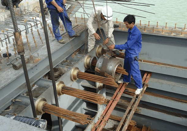 Thi công cáp dự ứng lực